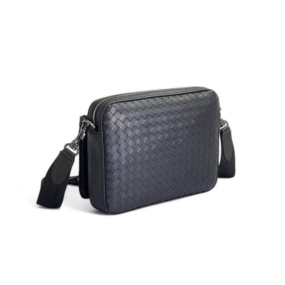 МУЖСКАЯ СУМКА МЕССЕНДЖЕР BOTTEGA VENETA детальное фото
