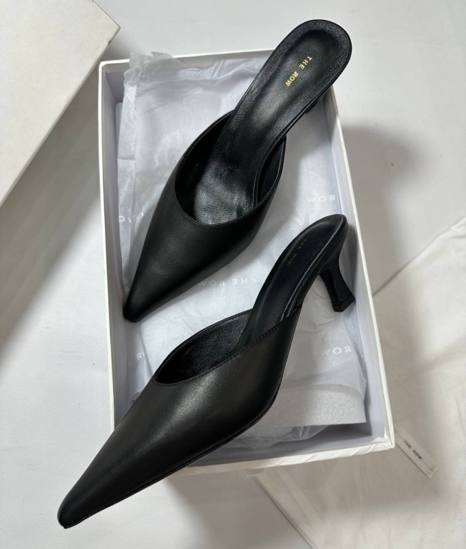 ШЛЕПКИ THE ROW фото