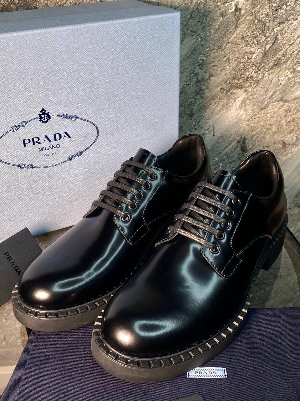 МУЖСКИЕ ТУФЛИ PRADA детальное фото