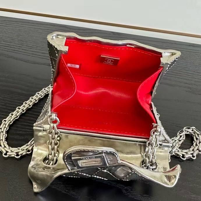 СУМКА CHANEL 2.55 детальное фото