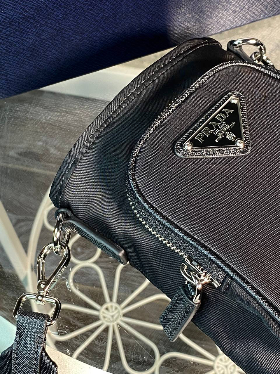 МУЖСКАЯ СУМКА МЕССЕНДЖЕР PRADA детальное фото