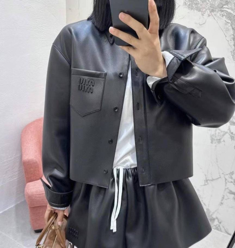 КУРТКА MIU MIU фото