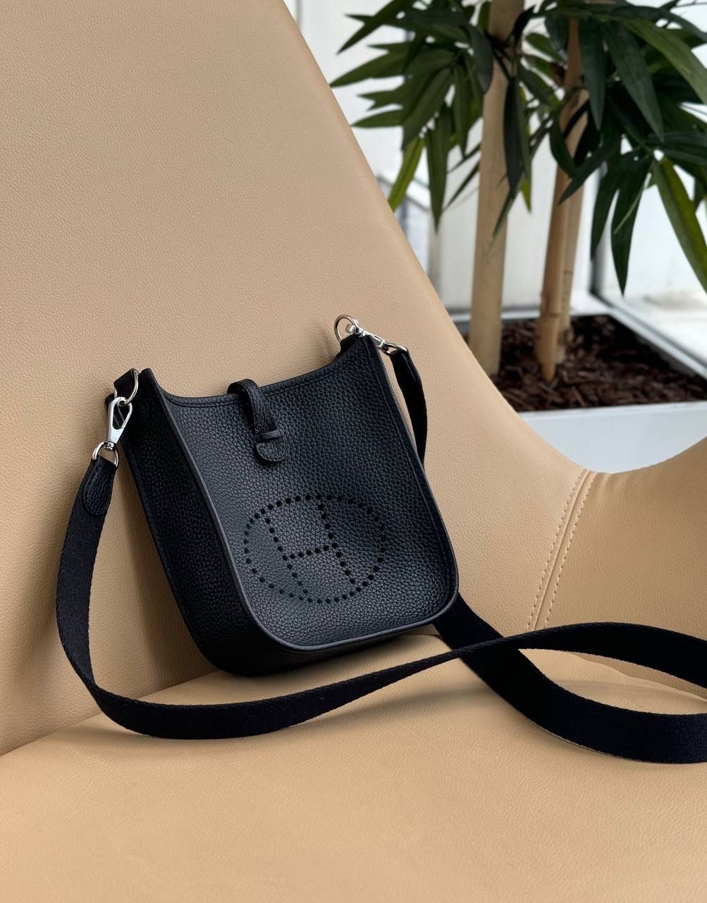 СУМКА HERMES EVELYNE MINI детальное фото