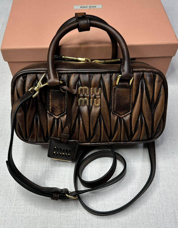 СУМКА MIU MIU фото