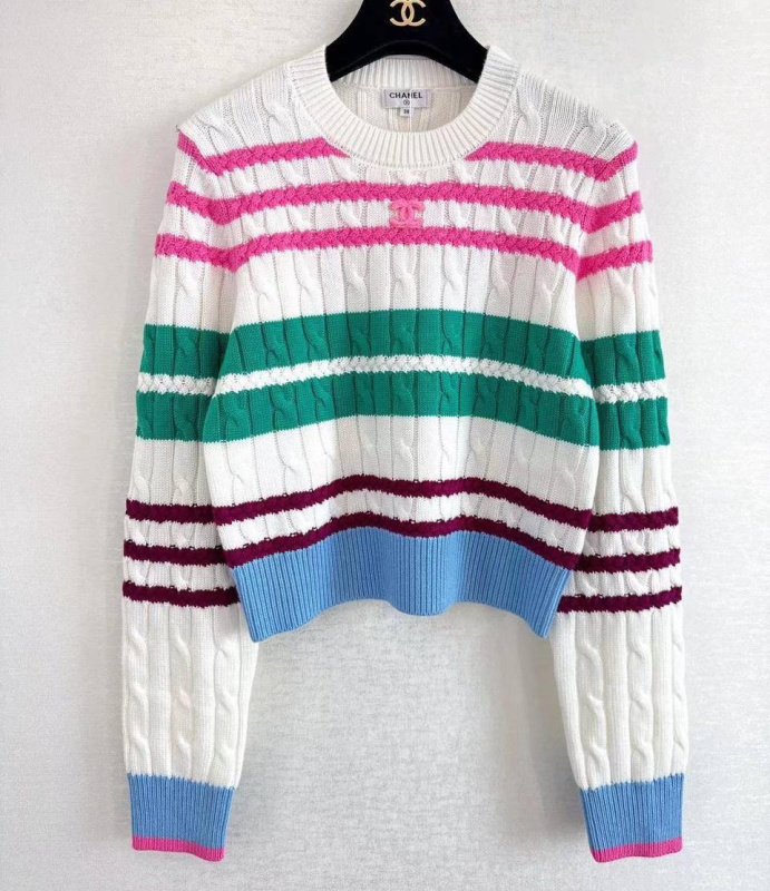 СВИТЕР CHANEL фото