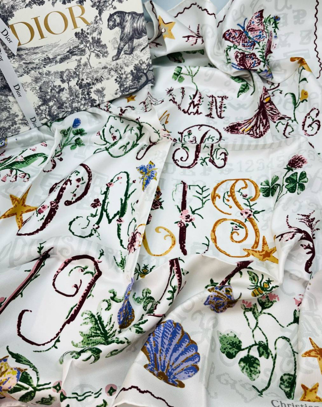 ПЛАТОК CHRISTIAN DIOR фото