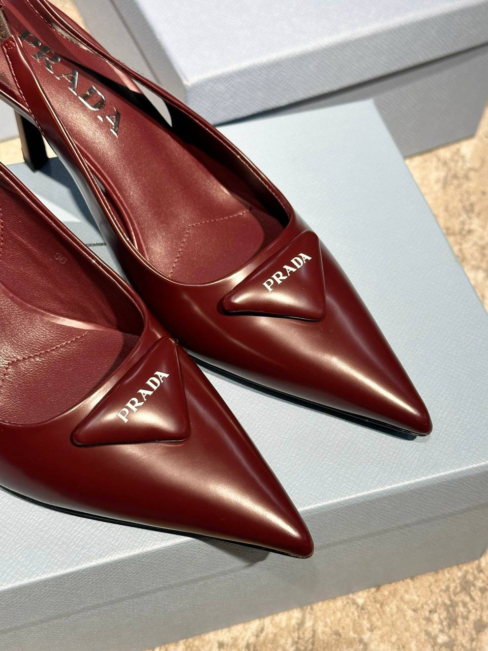 ТУФЛИ PRADA детальное фото