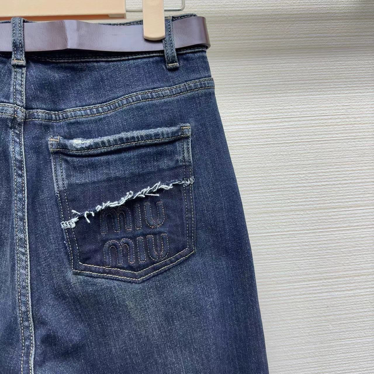 ДЖИНСЫ MIU MIU детальное фото