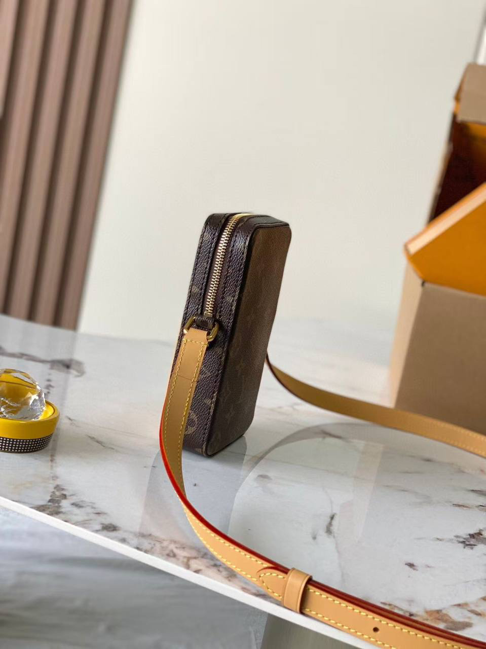 СУМКА LOUIS VUITTON детальное фото