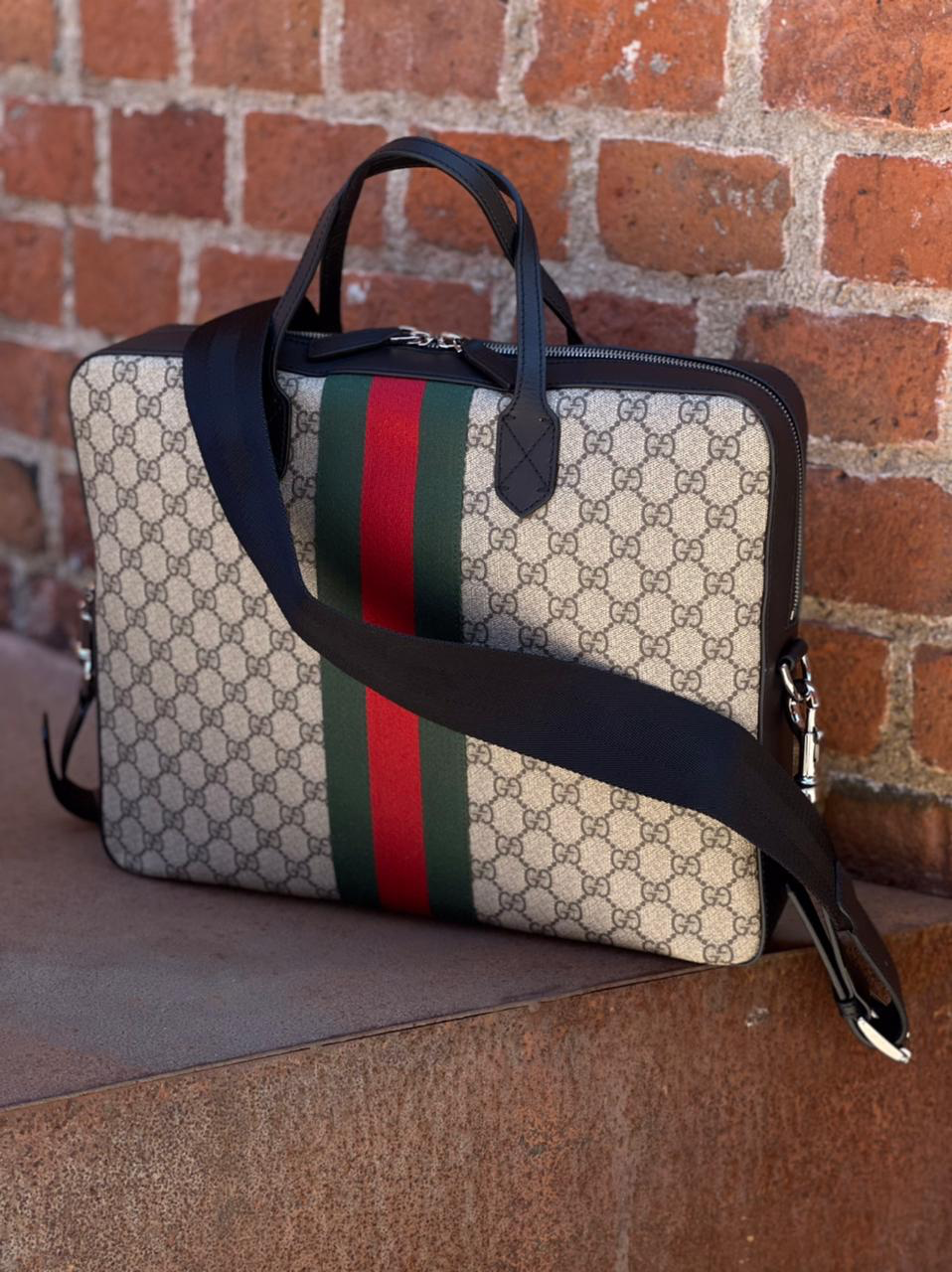 МУЖСКОЙ ПОРТФЕЛЬ GUCCI детальное фото