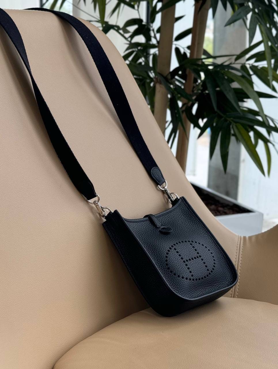 СУМКА HERMES EVELYNE MINI детальное фото