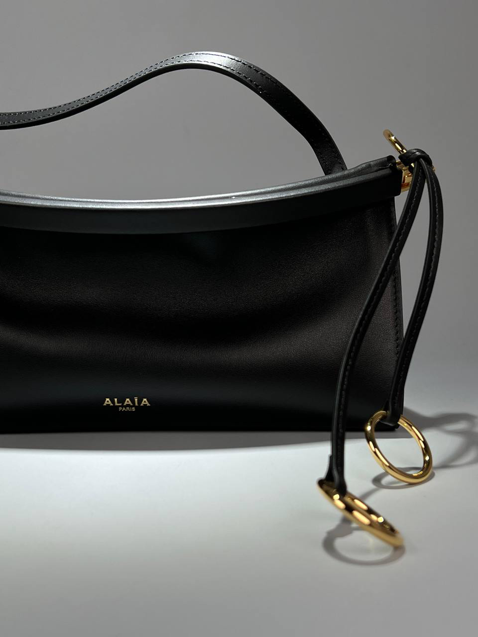 СУМКА ALAIA детальное фото