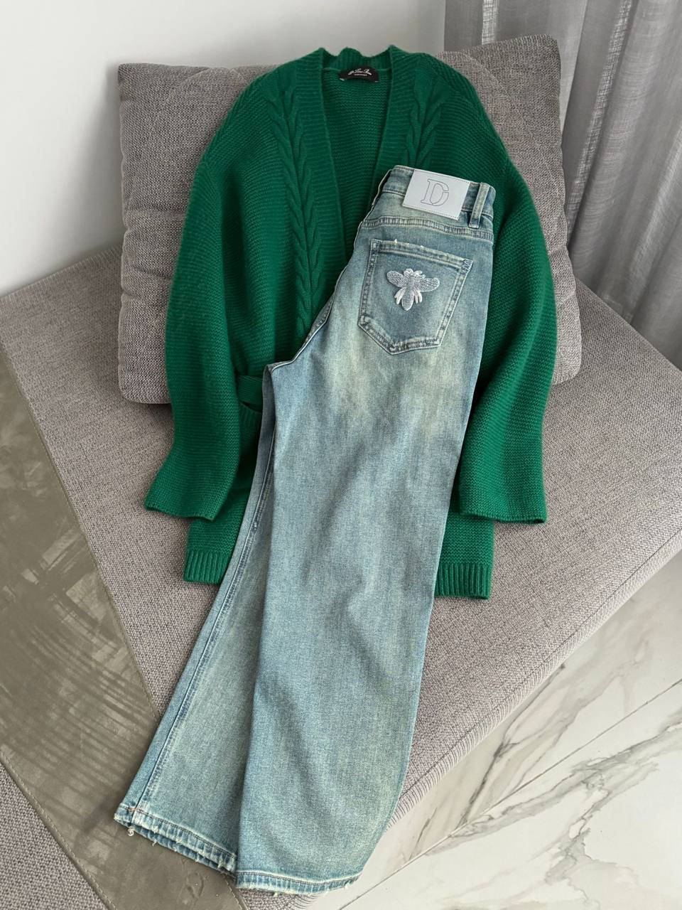 ДЖИНСЫ CHRISTIAN DIOR детальное фото