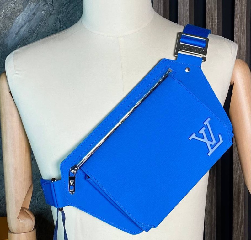 МУЖСКАЯ СУМКА СЛИНГ LOUIS VUITTON фото
