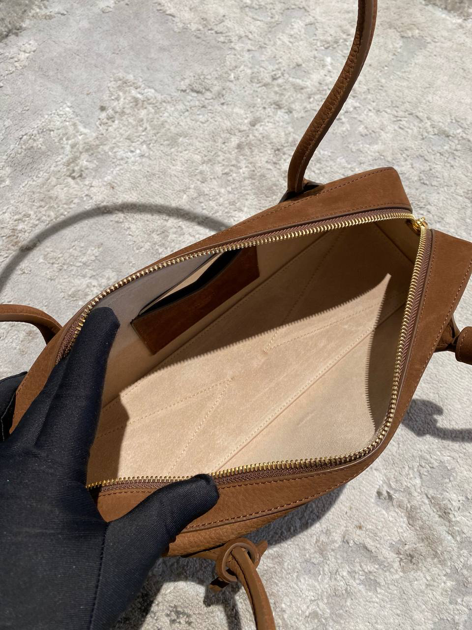 СУМКА ALAIA детальное фото