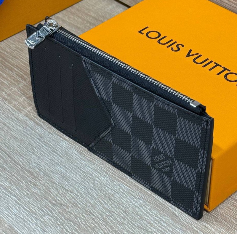 КАРТХОЛДЕР LOUIS VUITTON фото