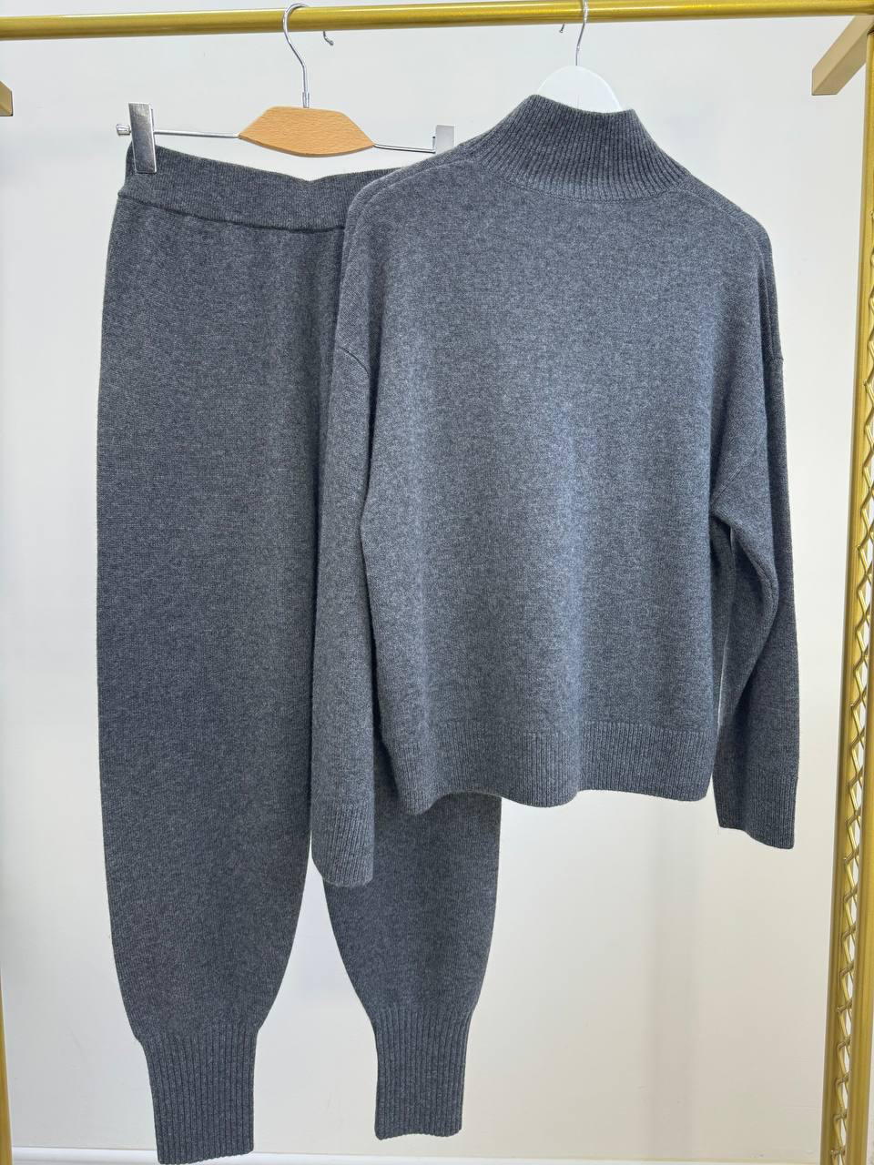 КОСТЮМ BRUNELLO CUCINELLI детальное фото