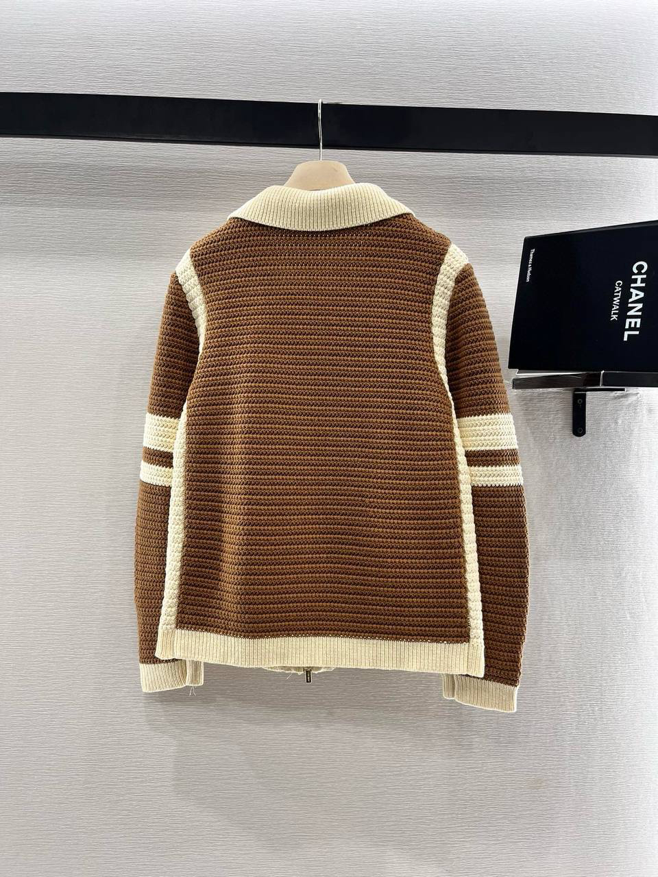 КАРДИГАН MIU MIU детальное фото