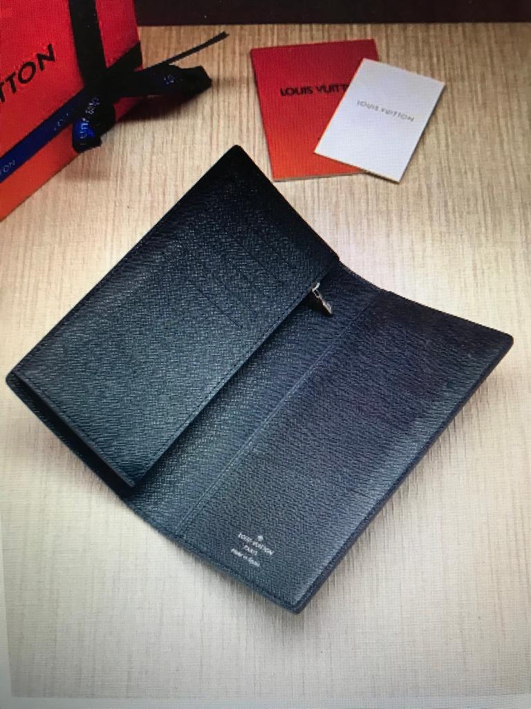 КОШЕЛЕК LOUIS VUITTON детальное фото