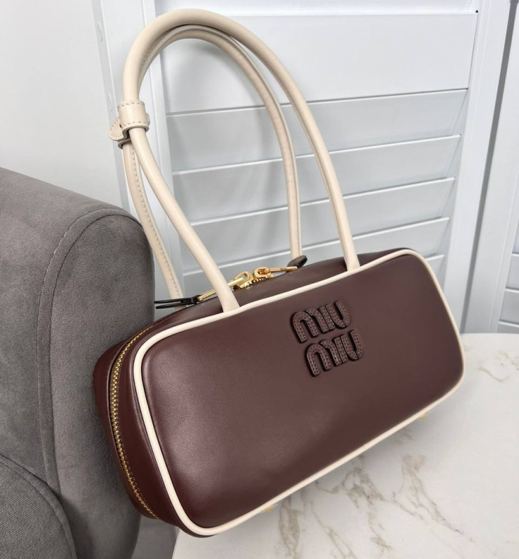 СУМКА MIU MIU фото