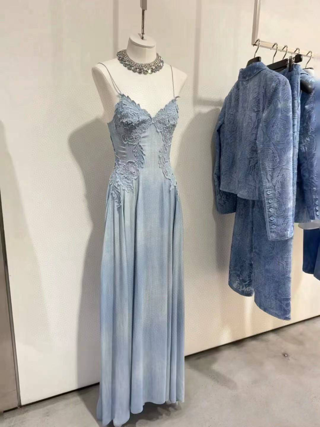 ПЛАТЬЕ ERMANNO SCERVINO детальное фото