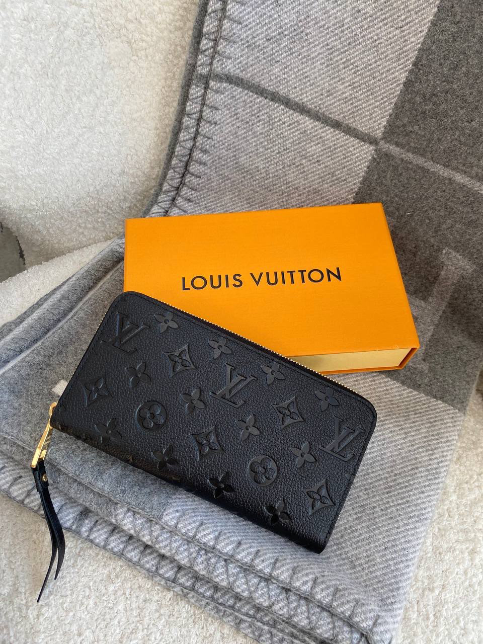 КОШЕЛЕК LOUIS VUITTON детальное фото