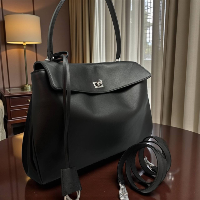 СУМКА BALENCIAGA RODEO MEDIUM фото