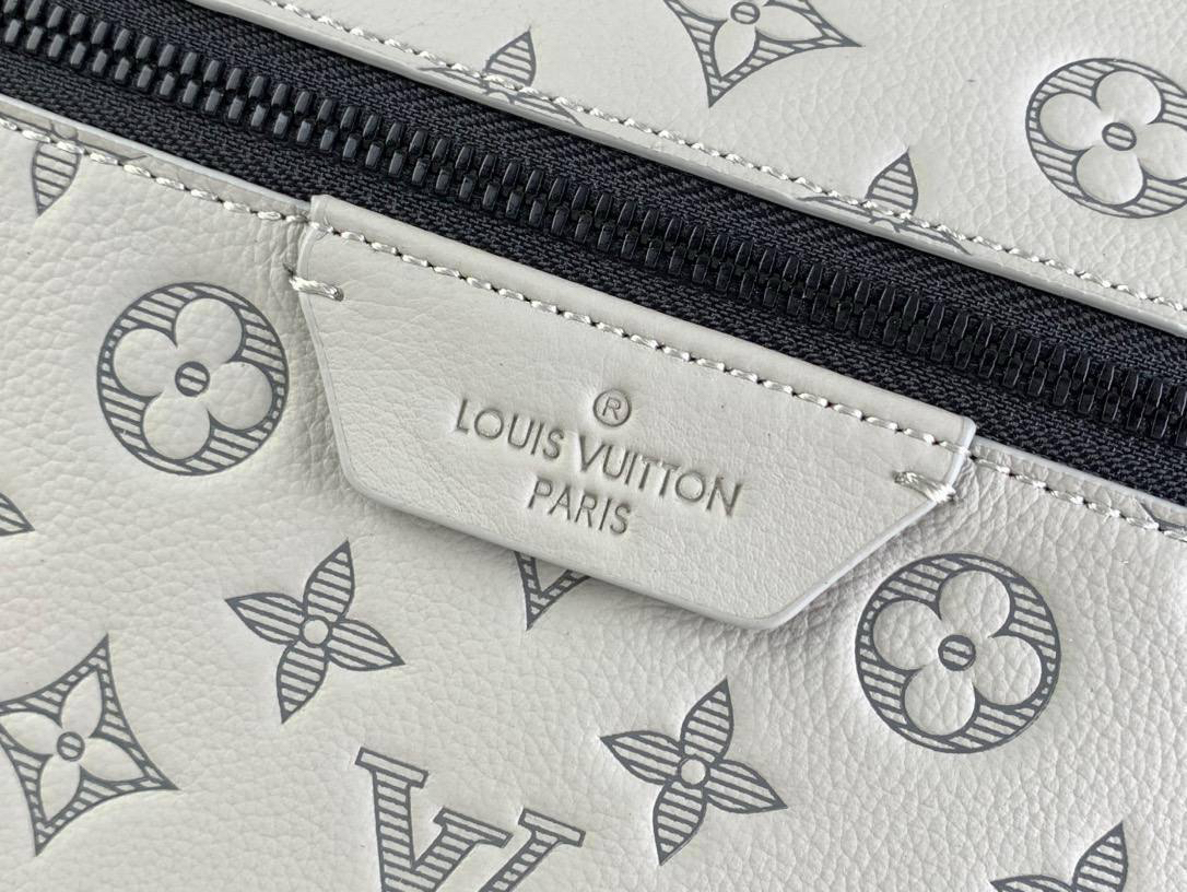 МУЖСКОЙ РЮКЗАК LOUIS VUITTON детальное фото