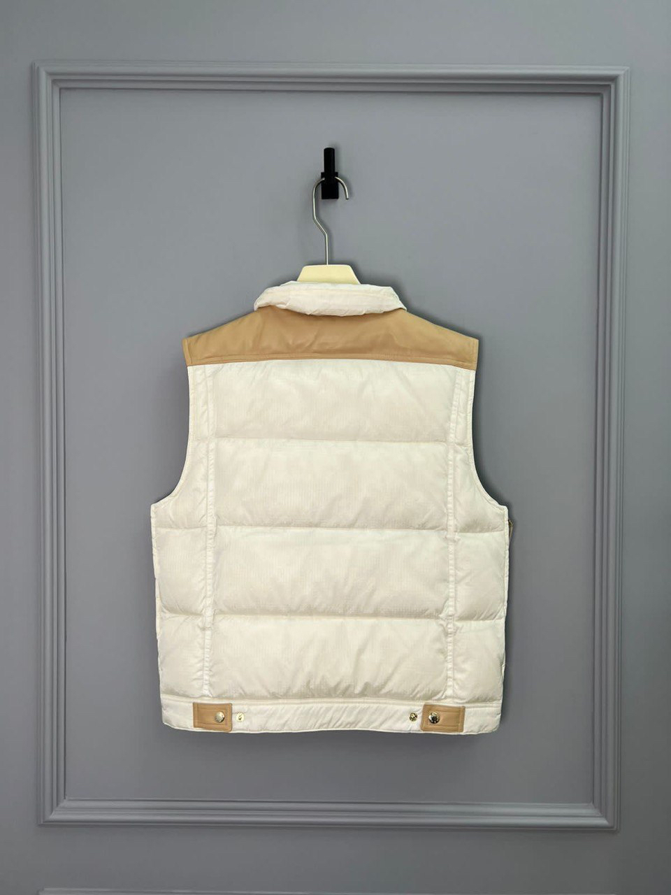 ЖИЛЕТ LOUIS VUITTON детальное фото