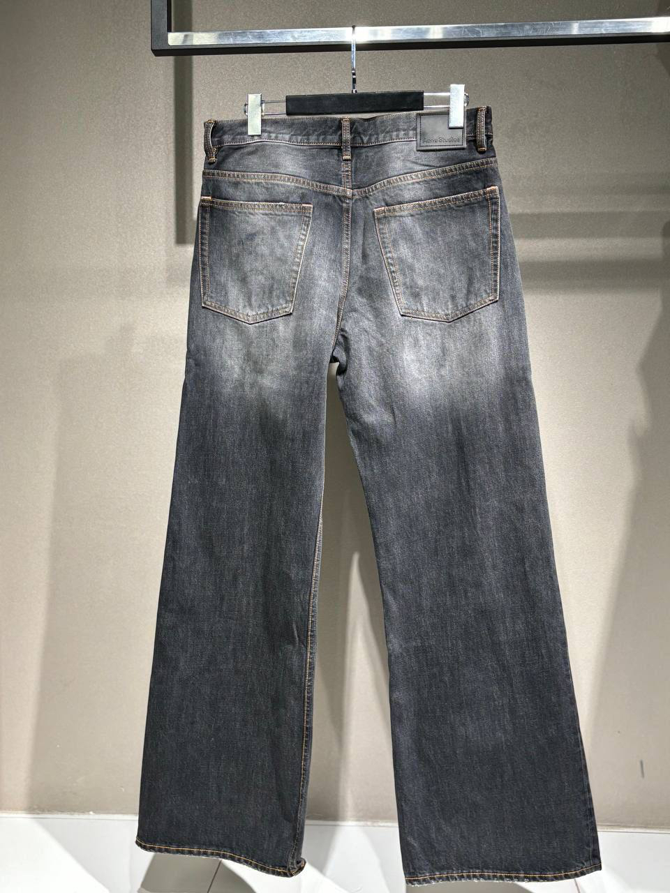 МУЖСКИЕ ДЖИНСЫ ACNE STUDIOS детальное фото