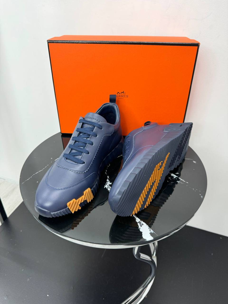 МУЖСКИЕ КРОССОВКИ HERMES детальное фото