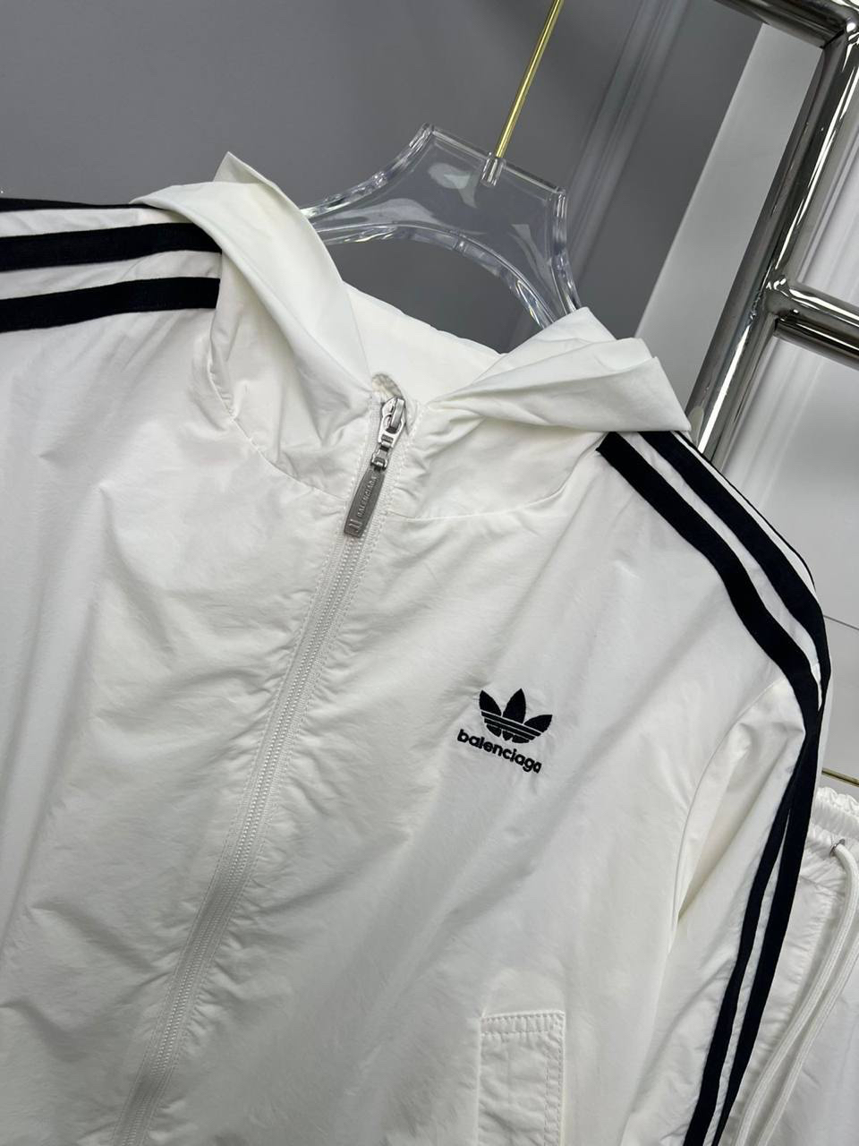 КОСТЮМ BALENCIAGA детальное фото