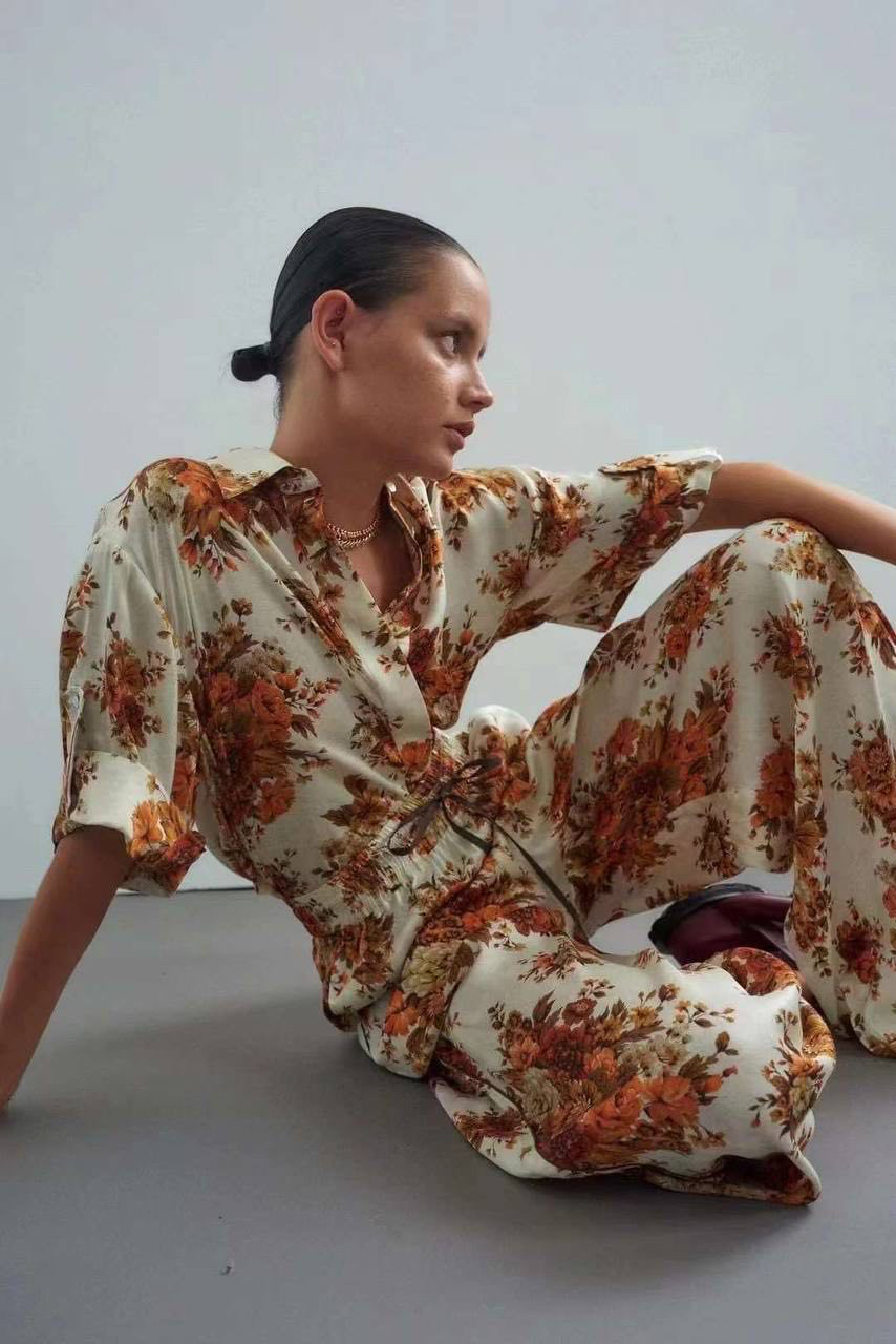 КОСТЮМ ALEMAIS детальное фото