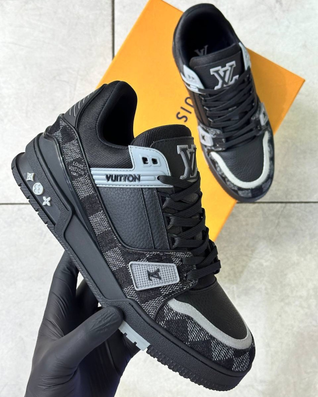 МУЖСКИЕ КРОССОВКИ LOUIS VUITTON фото