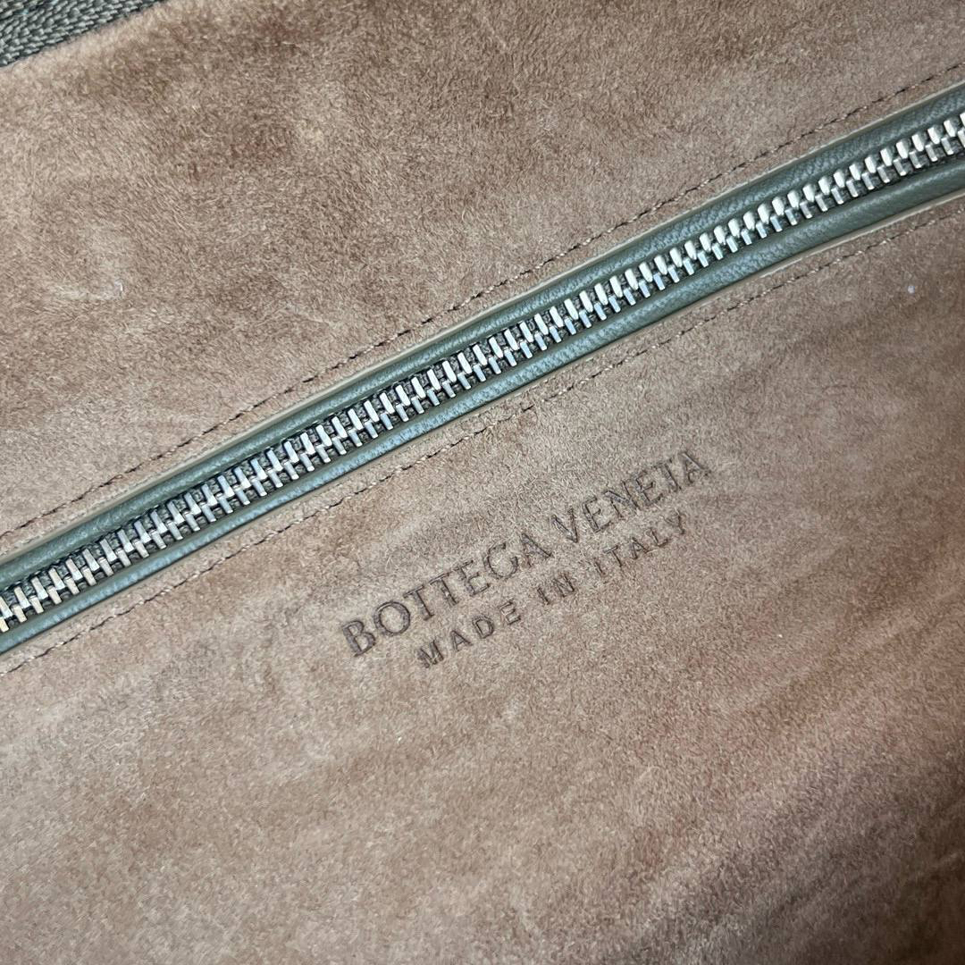 СУМКА BOTTEGA VENETA детальное фото