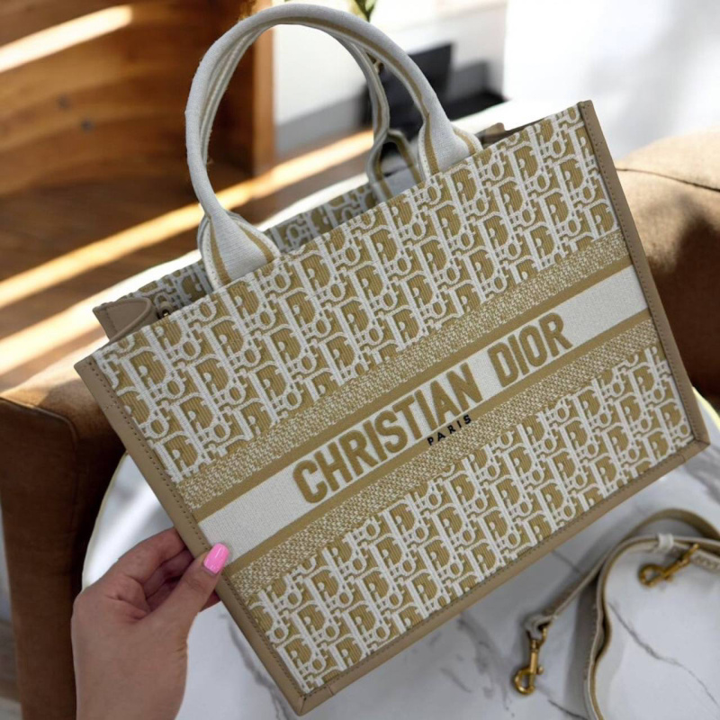 СУМКА CHRISTIAN DIOR BOOK фото