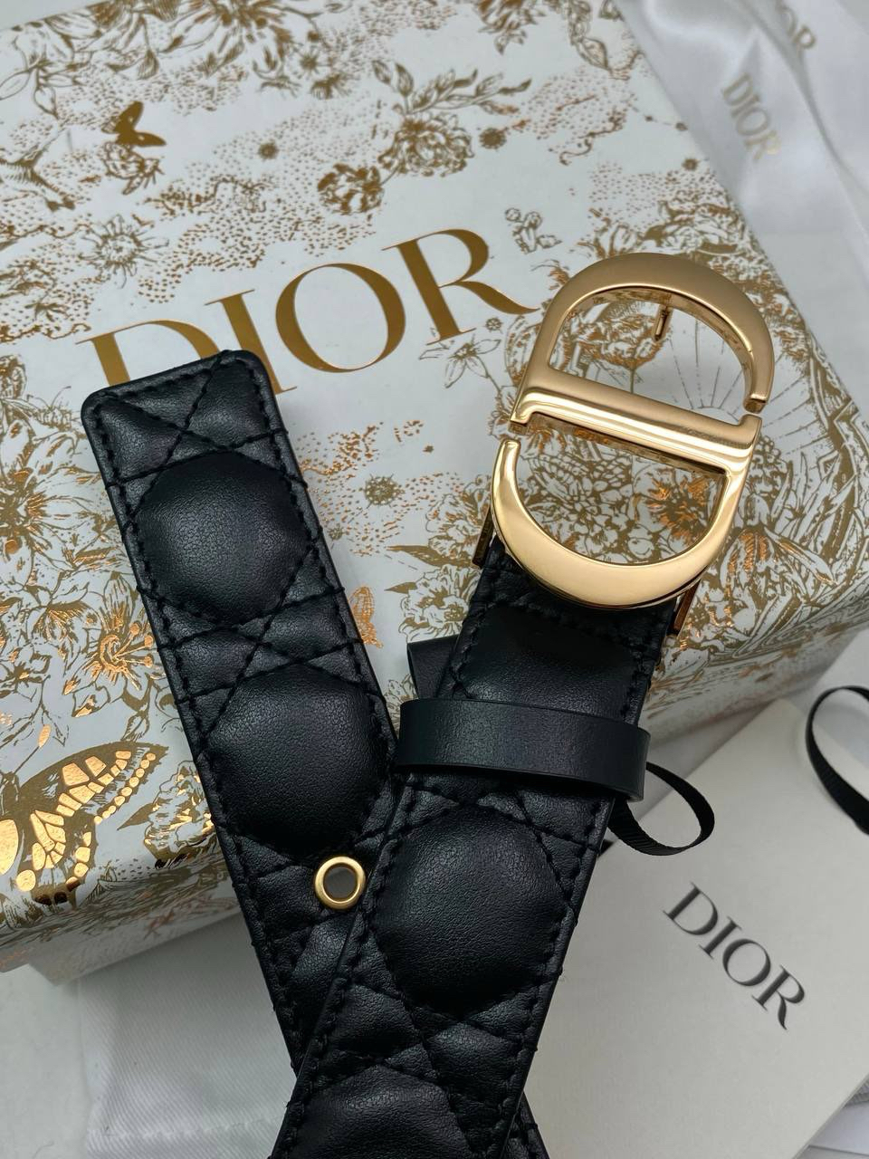ЖЕНСКИЙ РЕМЕНЬ CHRISTIAN DIOR детальное фото