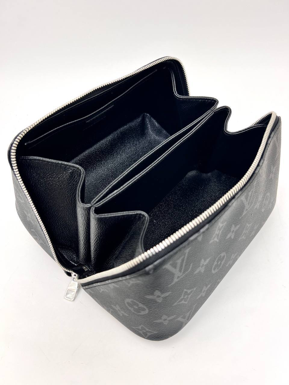 НЕСЕССЕР КОСМЕТИЧКА LOUIS VUITTON детальное фото