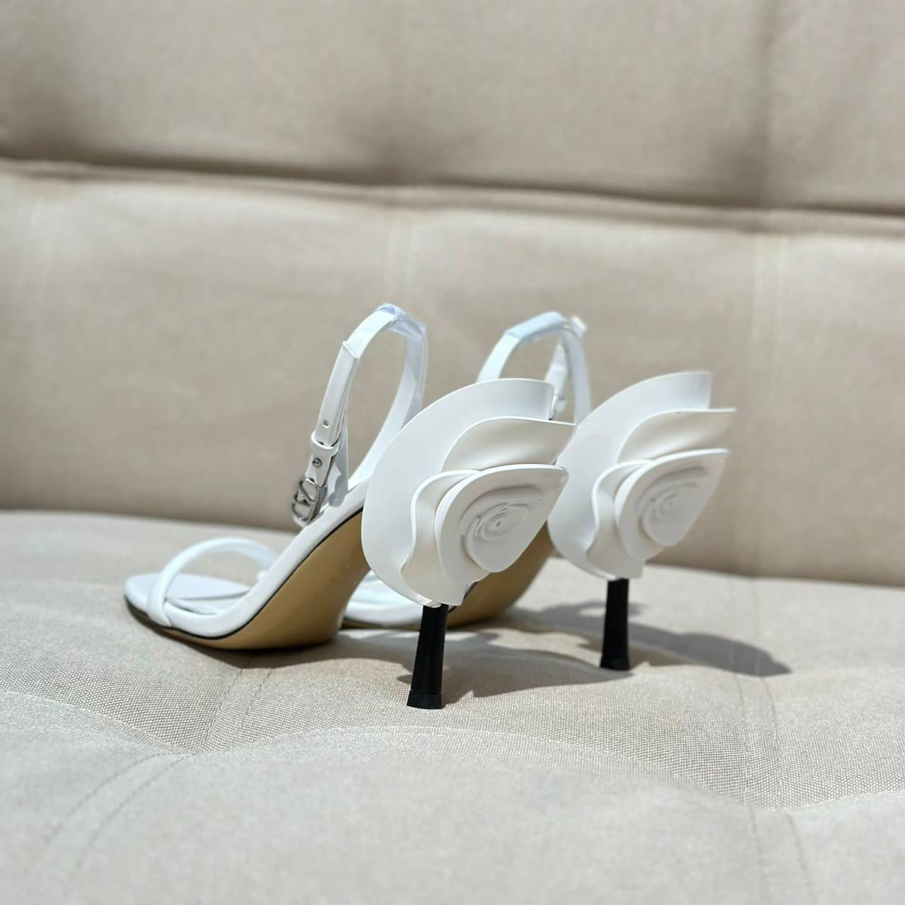 БОСОНОЖКИ VALENTINO детальное фото