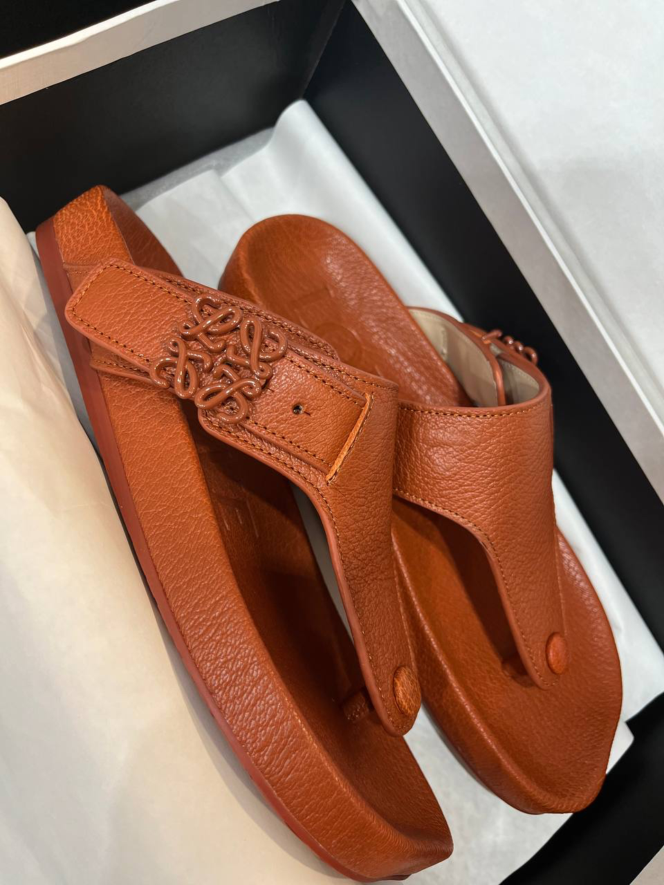 ШЛЕПКИ LOEWE детальное фото