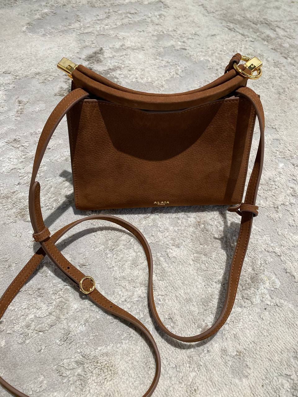 СУМКА ALAIA детальное фото