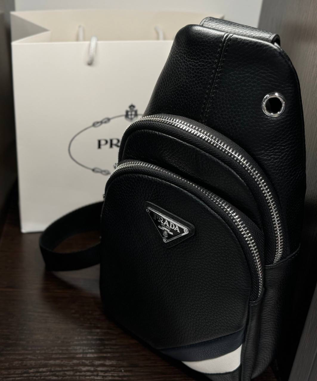 СУМКА СЛИНГ PRADA детальное фото