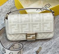 СУМКА FENDI BAGUETTE фото