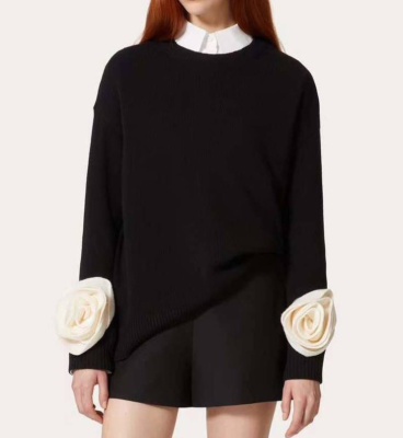 СВИТЕР VALENTINO фото