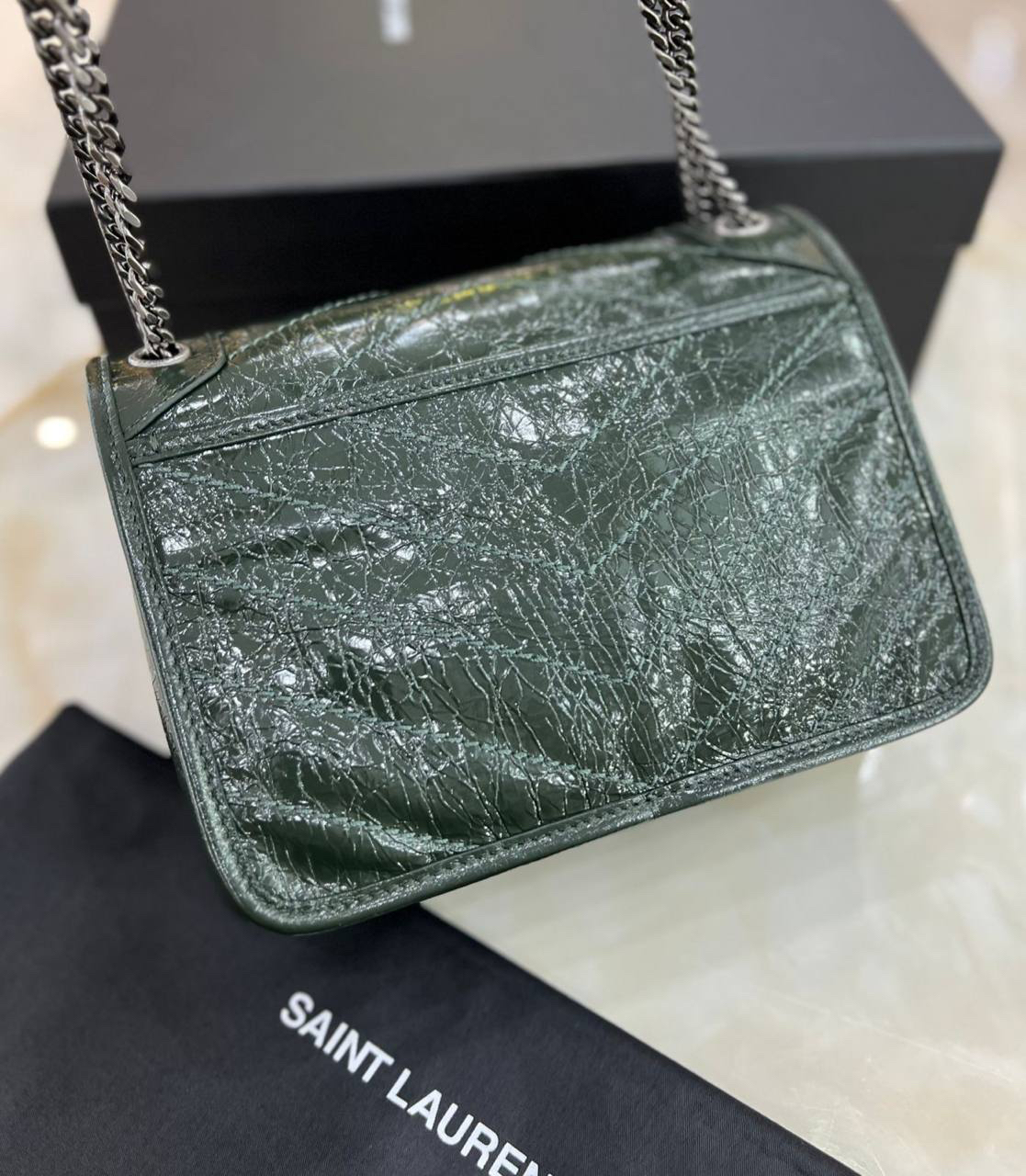 СУМКА SAINT LAURENT NIKI MEDIUM детальное фото