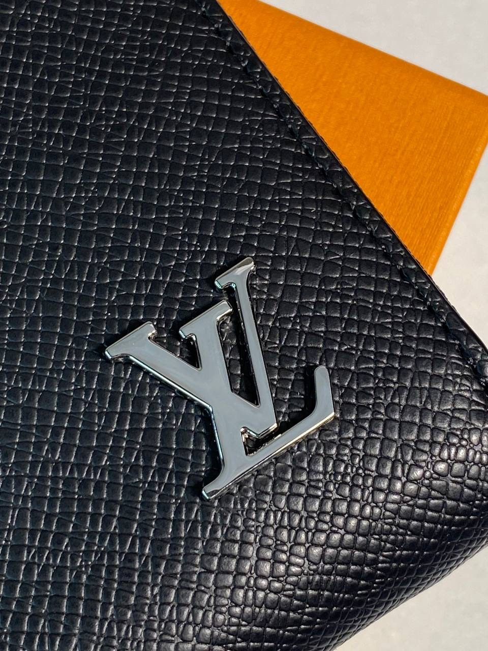 МУЖСКОЙ КОШЕЛЕК LOUIS VUITTON детальное фото