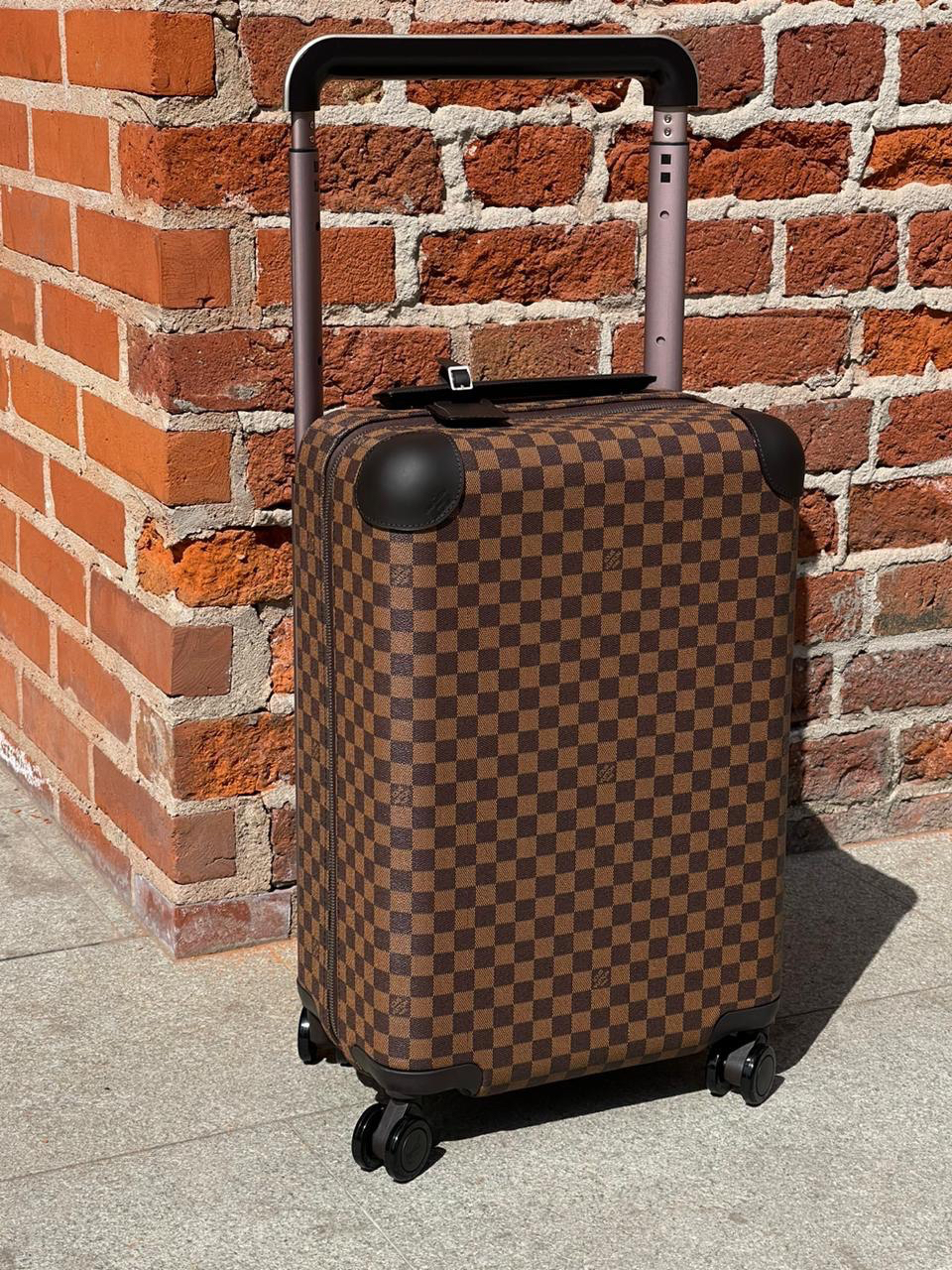 ЧЕМОДАН LOUIS VUITTON детальное фото