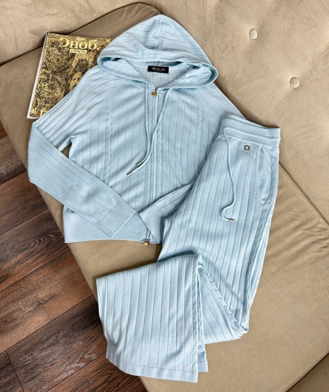 КОСТЮМ LORO PIANA фото