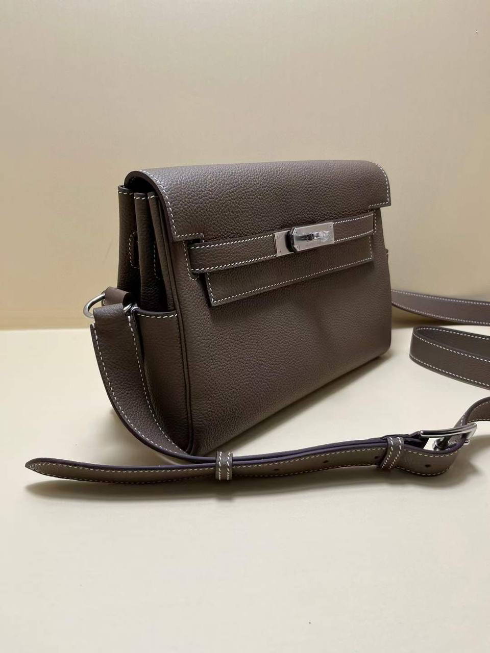 МУЖСКАЯ СУМКА МЕССЕНДЖЕР HERMES детальное фото