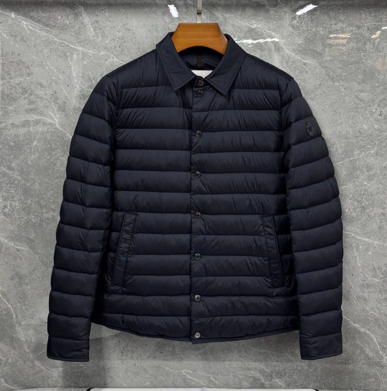 МУЖСКАЯ КУРТКА MONCLER фото